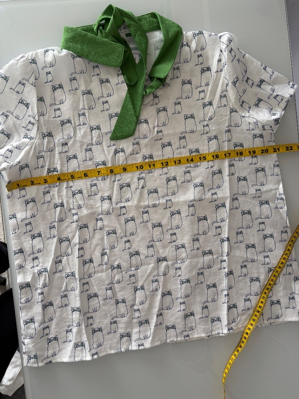 Tulip B Cat Print Bow Collar Blouse in Green and White - Picture 8 of 9
